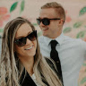 Meet your Posher, Caitlin